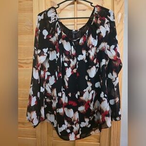 White House Black Market Black Floral Print Long Sleeve Blouse